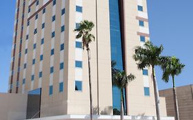 Delmond Hotel