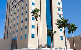 Delmond Hotel